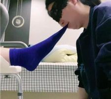 【小羊】母畜裸足狂舔  JS231120-5