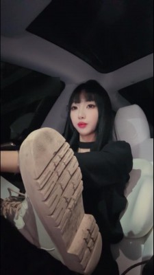 女神凉子超美第一视角诱惑羞辱合集 bf47518