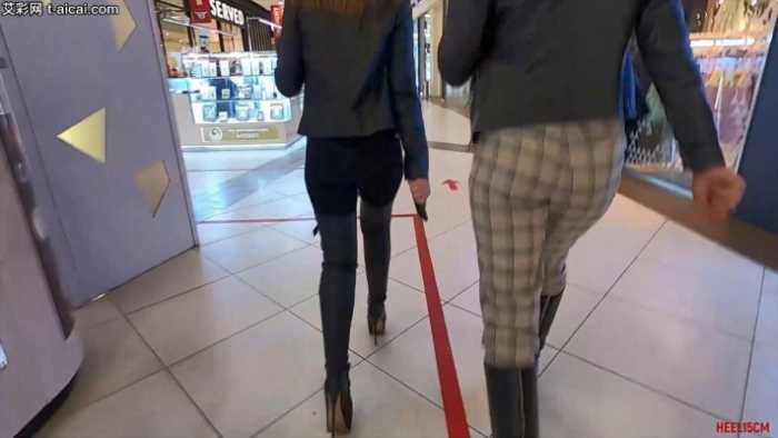 15CM-刚踩完女厕所地板的脏鞋底是什么味道？跪舔上完公厕后脏鞋底bf22276