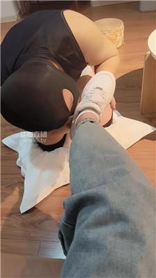 【恬恬】夜跑后鞋袜品尝 JS260202-18