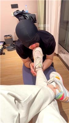 【可可公主】逛街一整天的鞋袜羞辱 JS260221-14