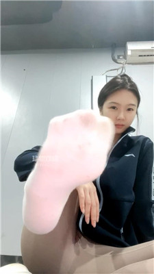 【时颜】健身后臭白袜    260307-24