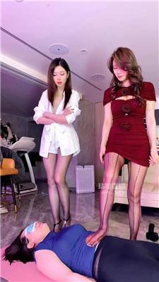 【麋鹿银儿】冰火两重天人格分裂暴虐挑逗母狗 bf61644