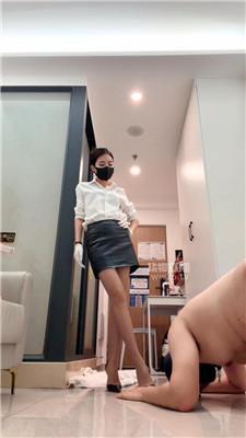 【多多】丝袜高跟踩虐狗【完整版】 JS260320-26