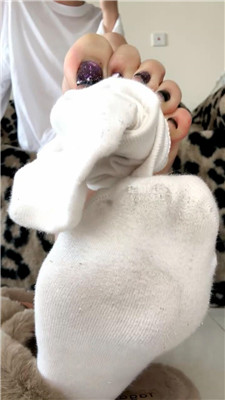 【秋黎】白袜裸足乳母    260327-15