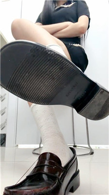 【女神mio】白袜支配释放 260405-29