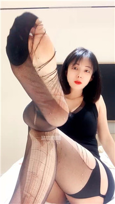 【伊柔】绿帽老公又找俩黑人伺候我 260410-9