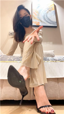 【苏大大】裸足高跟辱骂    260413-27