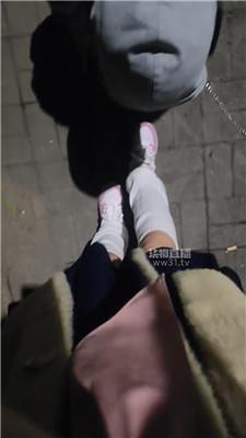 【蓝莓saa】纹身大哥喜欢臭脚丫 JS260506-63
