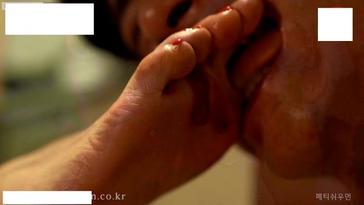 Han 狗崽子的吃脚上的酱汁 bf2841