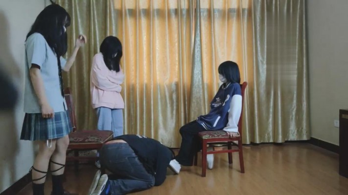 【最抗揍M】假期学生们群殴班主任 bf11884