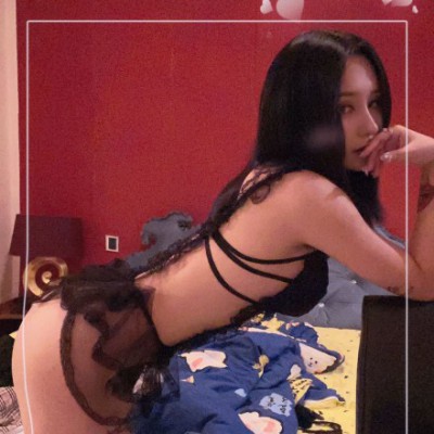 【真实】女神晴主和M讨论拍摄内容时被骂，恼羞成怒狠调嘴贱m 舔脚吃丝袜YC-220714-5