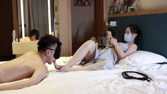 【黑丝诱惑】沐沐全体重踩脖子跳踩肚子 YC-220718