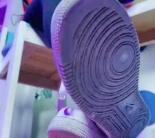 【美离子】空军一号脏鞋底踩狗舌头 bf24838