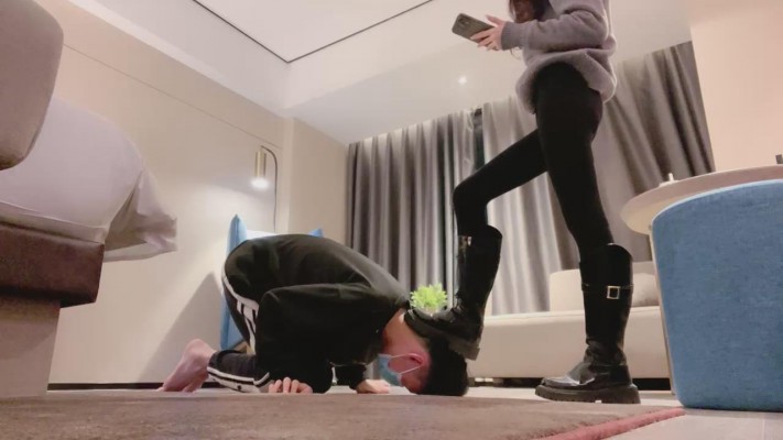 【小球】长靴脏鞋底强迫舔/骑马/裸足狂舔 bf25360