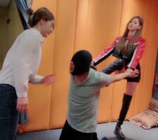 【领主老大】艾琳双S-连环耳光/关狗笼强制/长靴提档【双视角版】 bf26002