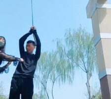 【魅影女神】野外惩罚-提档/打骂/圣水羞辱   JS23040301