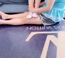 【苏恩】双S-白袜脚踩闺蜜聊天【完整版】 bf26948