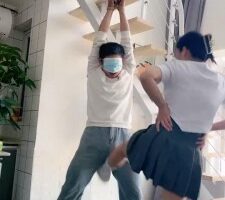 【乔安】运动女神带闺蜜暴力踢裆/耳光虐乳/鞭刑sp bf27397