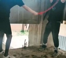 【千寻S】抗揍狗户外工地狠虐-袜子塞嘴重度鞭打踩踏 bf28636