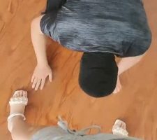 【悦主大大】骑马遛狗爬行/舔脏鞋原味脚/裸足插嘴/头顶鞋/喝圣水 bf30428