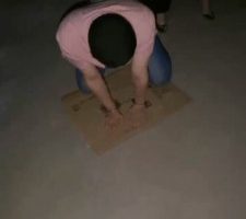 【亿姐】户外遛狗爬行/裸足踩踏/骑脖 bf32235