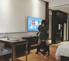 【芊兮殿下】长靴S肉丝闻舔/骑马骑脖/提档/踩踏 JS23091011