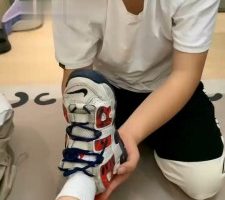 【甜甜】3奴-运动鞋白袜-踩踏踢踹/奴下奴互虐 bf33777