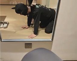 【小猫】裸足深喉/高跟踩踏虐发骚贱畜 bf34596