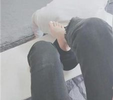 【云儿公主】啃吃脚皮-高跟裸足恋足舔 JS231204-7