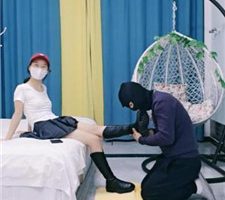 【临沂小妈】狗儿子跪舔长靴臭袜 JS231211-13