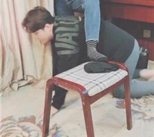 【美容院S】双S-转胯爬行/鞭打/吃圣水泡面 JS231220-2