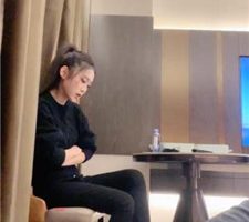 【川野尤娜】高跟踩乳/黑丝美腿诱惑/磕头求饶 bf37579