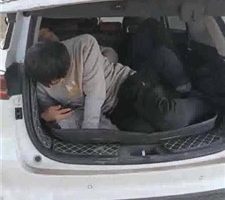 【乐爷】野外桥下和双奴玩游戏 bf37990