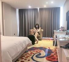 【小雅老师】学生主宾馆调-跪舔踢踹/坐垫踩手/钻胯练倒立 bf38914