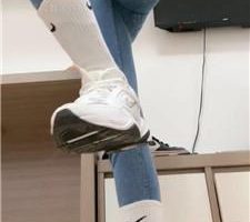 【美娜格格】跑步后超臭白棉袜气味辱【完整版】 bf39049