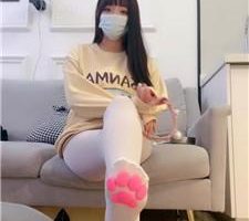 【优里】可爱白丝美腿踩哥哥 JS240321-15