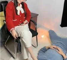 【九泽】鞭打/裸足踩地毯狗/求圣水 JS240324-22