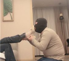 【不期而遇】粗高跟踩踏/耳光/插嘴/品尝裸足 bf39679