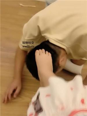 【广西木木】洛丽塔白袜裸足狂舔 JS240915-28