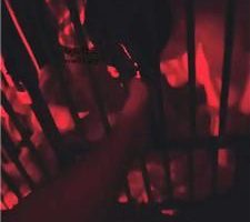 【乂乂】不听话就从狗笼里拽出来虐 JS241024-7