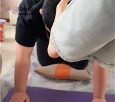 【埋汰】肉丝脚裸足踩虐 JS241102-31