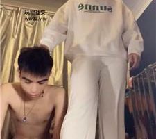 【璋爷】掐乳踢裆/耳光/玉足闻舔 JS241112-4