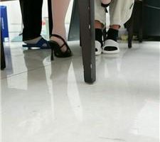 【桃子老师】桌底视角-高跟肉丝虐双奴【完整版】 JS241118-4