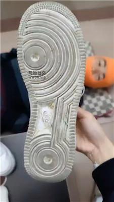 【奇了怪了】转胯狗爬鞭打/闻舔小白鞋白袜 JS241213-10