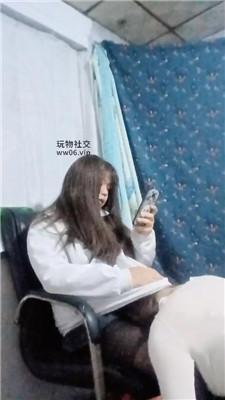 【伪娘和人妻】CD奴嘴叼白袜被羞辱 JS241220-13