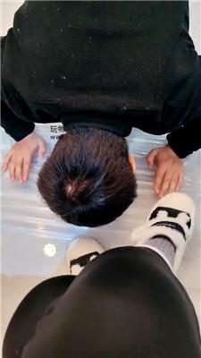 【小羊咩咩】磕头跪舔脏鞋原味棉袜 JS241226-19