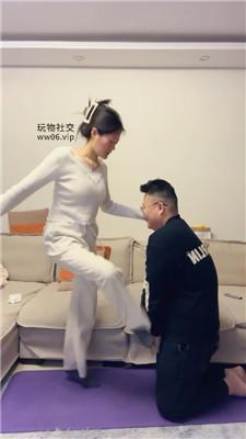 【埋汰】女神踢踹骑马/棉袜恋足舔 JS250101-19