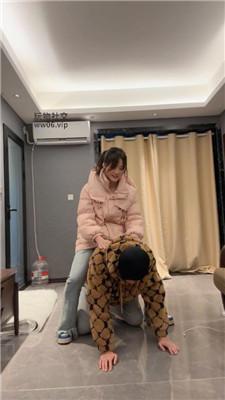 【狗哥】素人S-休闲鞋白袜踩虐/转胯狗爬/坐脸窒息 bf50151