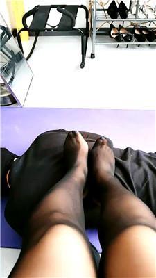 【芏筄】黑丝美腿物化脚垫 JS250212-15